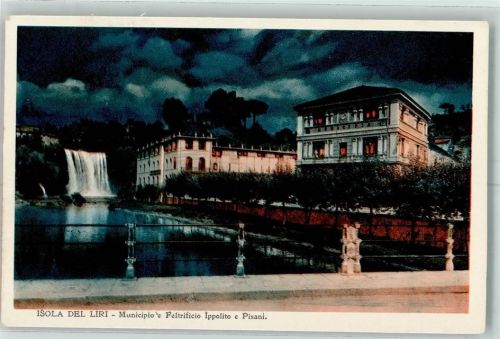 Isola del Liri Municipio e Feltrificio Ippolito e Pisani Bei Nacht