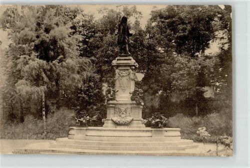 Valenciennes Denkmal Watteau