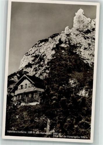 Mittenwalder Hütte Berghütte unterhalb der Viererspitze Fotograf Irl Hüttenstempel