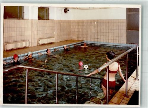 Hachen Krankenhaus Sauerlandklinik Schwimmbad Foto Original aus Archiv eines Ansichtskartenverlags Ort handschriftlich