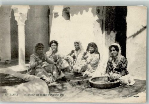 Blida Tracht Frauen