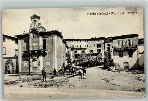Amelia Piazza del Municipio
