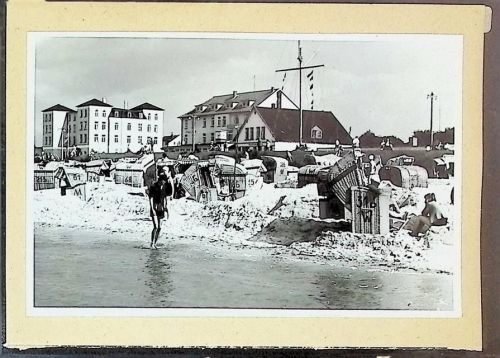 Duhnen Foto montiert auf Karton Strand an der Jugendherberge Fotograf Otto Schulze