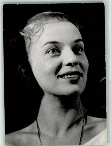 Portrait von Eva Katharina Schultz