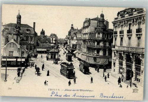 Troyes Straßenbahn Place de la Republique