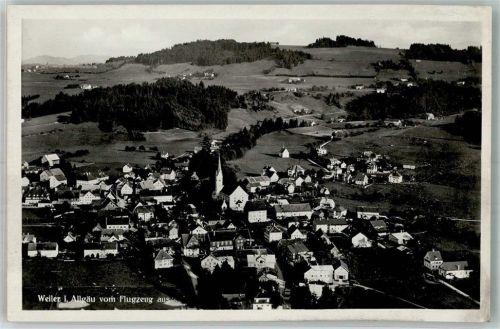 Weiler Fliegeraufnahme des Ortes mit Pfarrkirche St. Blasius