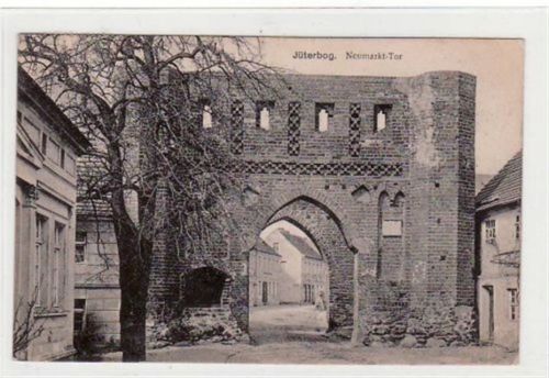 Jüterbog. Abgebildet ist das Neumarkt-Tor. Postalisch befördert mit Marke 1938. Gute Erhaltung.