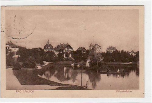 Bad Lausigk Bad Lausigk mit Villenkolonie gelaufen von 1925. Leichte Stempelspuren, sonst gut erhalten.