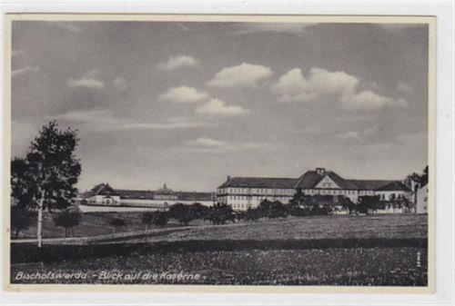 Bischofswerda Bischofswerda. Blick auf die Kaserne. Als Feldpost gelaufen am 02.11.1941. Leichte StockFlecken Rückseite. Sonst gut erhalten.
