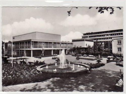 Bergheim a.d. Erft mit Stadthalle gelaufen von 1970. Leichter Stempeldurchdruck, sonst gut erhalten