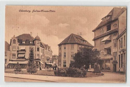 Oldenburg Oldenburg. Julius-Moser-Platz. Feldpost kleiner Knick unten rechts, sonst gut erhalten