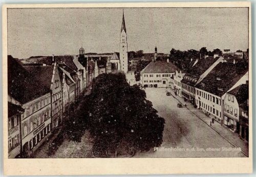Pfaffenhofen Oberer Stadtplatz Stadtpfarrkirche St. Johannes Baptist