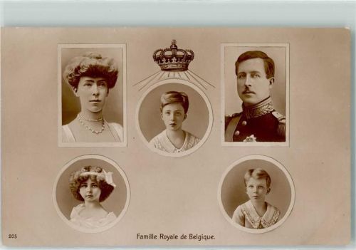 Adel König Albert I Königin Elisabeth mit Kindern Prinz Leopold Prinz Charles und Prinzessin Marie Jose