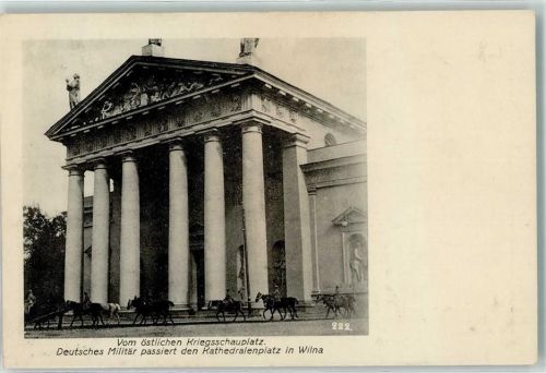Wilna Deutsches Militär passiert den Kathedralenplatz Östlicher Kriegsschauplatz Pferde