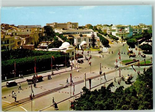 Sousse Grands Boulevards Fahnen Palmen Auto Fahrrad
