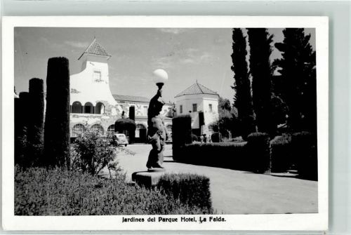 Jardines del Parque Hotel Statue Auto Turm