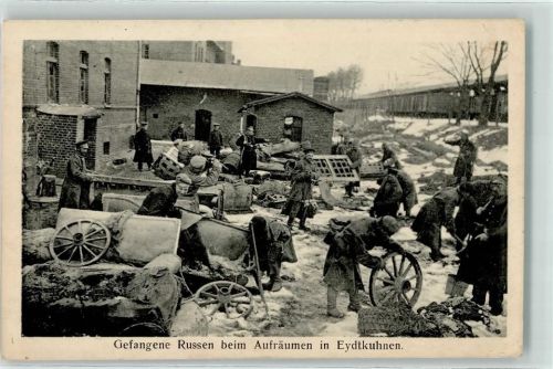 Eydtkuhnen 1916 Gefangene Russen beim Aufräumen