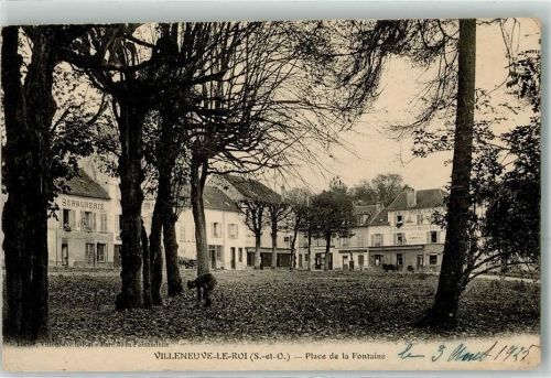 Villeneuve-le-Roi Place de la Fontaine Mann
