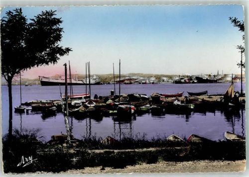 Port-de-Bouc Lavera vu de l`Anse des Fourmis Frachtschiff Boot