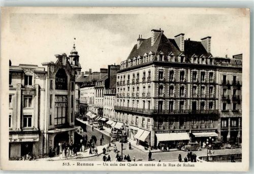 Rennes un coin des Quais et entree de la Rue de Rohan Oldtimer Fahrrad