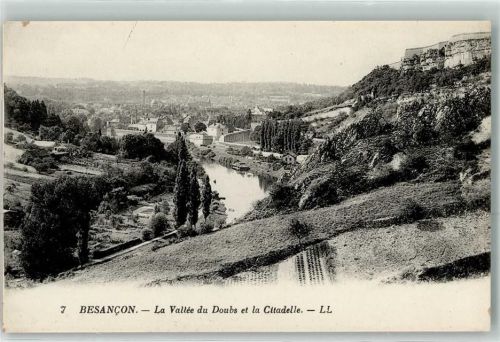 Besancon la Vallee du Doubs et la Citadelle