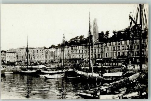 Brest un Bassin du Port de Commerce Fischerboot
