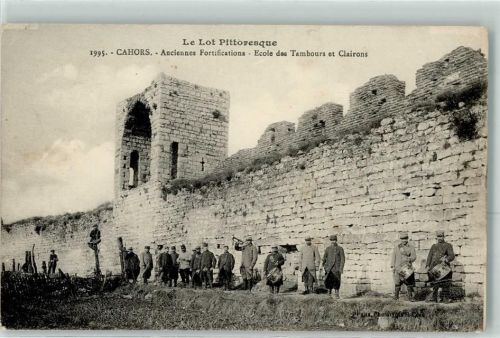 Cahors Anciennes Fortifications Ecole des Tambours et Clairons Uniform Trommel Horn