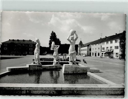 Geretsried Foto Original aus Archiv eines Ansichtskartenverlags Grazien und Wackelsteine Karl Lederer Platz VW Käfer Oldtimer Ort handschriftlich