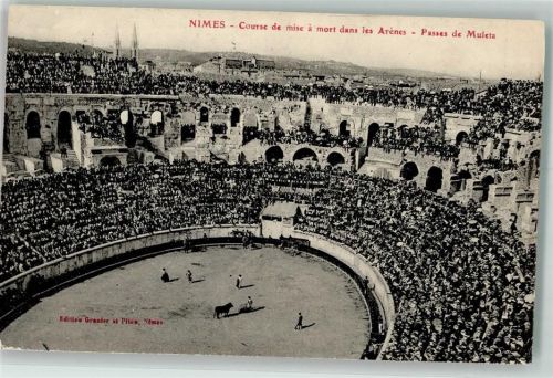 Nimes 1910 Stierkampfarena