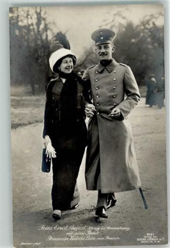 und Prinz Ernst August Herzog zu Braunschweig in Felldgrau Mantel und Zigarette Verlag Liersch 4121