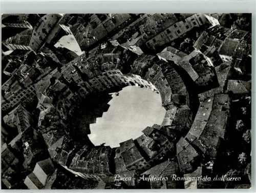 Lucca Fliegeraufnahme Amphietheater Romano