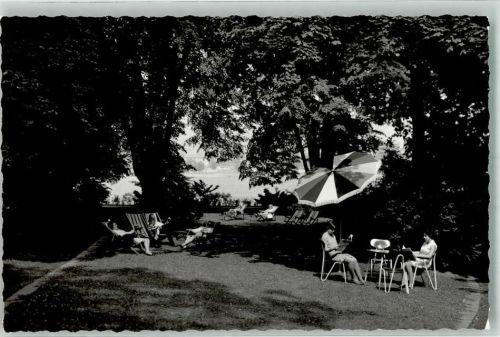 53498 W5484 Niederbreisig FOTO KEINE AK Garten des Hotels Zur Mühle Foto Original aus Archiv eines Ansichtskartenverlags Ort handschriftlich