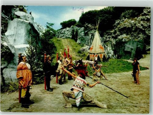 Bad Segeberg Szene aus den Karl-May-Spielen mit Indianern auf der Freilichtbühne am Kalkberg