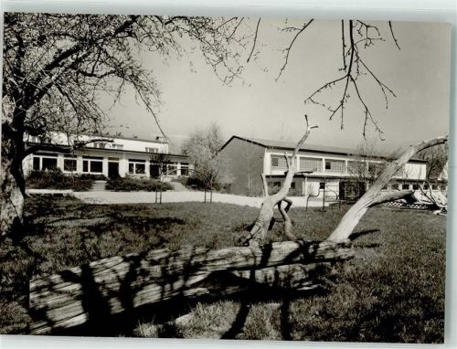 Perouse Gemeindehalle mit Kindergarten