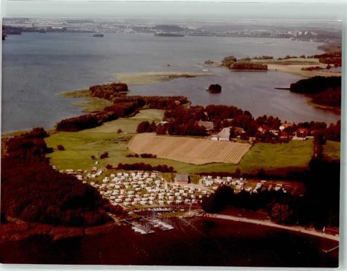 Bosau Fliegeraufnahme des Campingplatzes am Großen Plöner See Foto Original aus Archiv eines Ansichtskartenverlags Ort handschriftlich