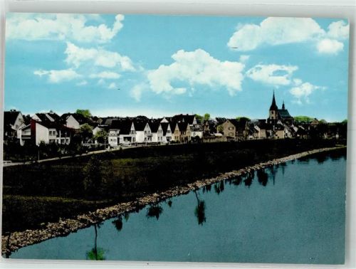 Flörsheim Mainufer mit St. Gallus Kirche