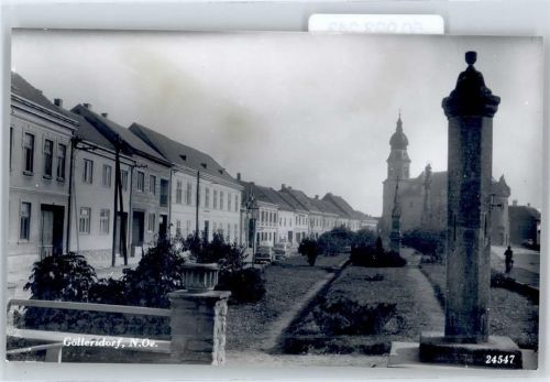 Göllersdorf Straßenansicht, Kirche