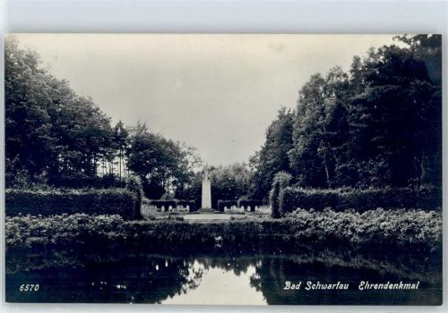 Bad Schwartau Teilansicht, Ehrendenkmal