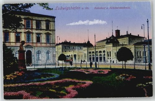 Ludwigshafen Bahnhof und Schillerdenkmal