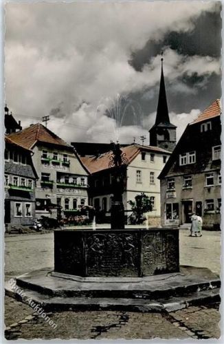 Bischofsheim Marktplatz Brunnen