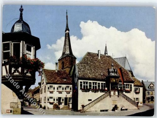 Deidesheim Rathaus mit Barocktreppe