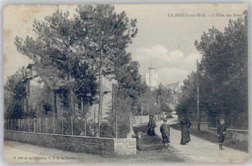 La Baule-Escoublac L Allee des Roses