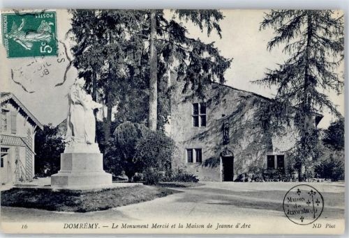 Domremy-la-Pucelle Le Monument Mercie et la Maison de Jeanne d´Arc