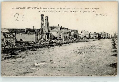 Laimont Strasse mit zerschossenen Häusern