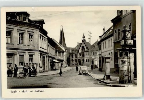 Egeln Markt Rathaus Litfaßsäule