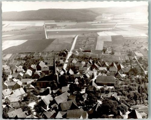 Groß Berkel Fliegeraufnahme des Ortes mit St. Johannis Kirche Foto Original aus Archiv eines Ansichtskartenverlages Ort handschriftlich