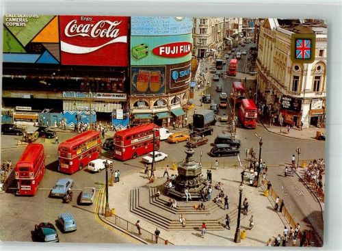 London Doppelstockbusse am Piccadilly Circus