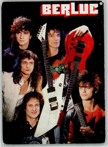 Portrait der Rockband Berluc mit Gitarren