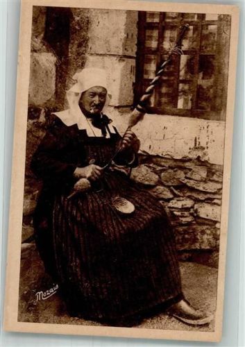 Quimper Tracht Frau Bretagne