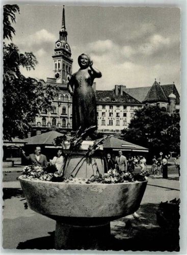 München Liesl-Karlstadt-Brunnen